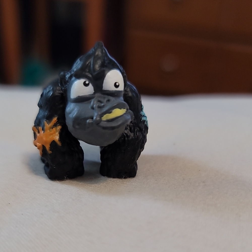 Awful Ape Smashers Action Figure, 2017 "Gross Weird Awful Animals" series